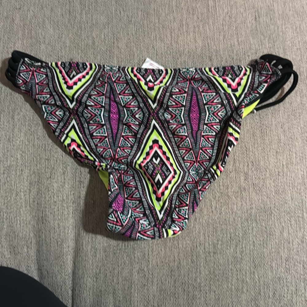 Aztec Bikini Bottom - Picture 3 of 3